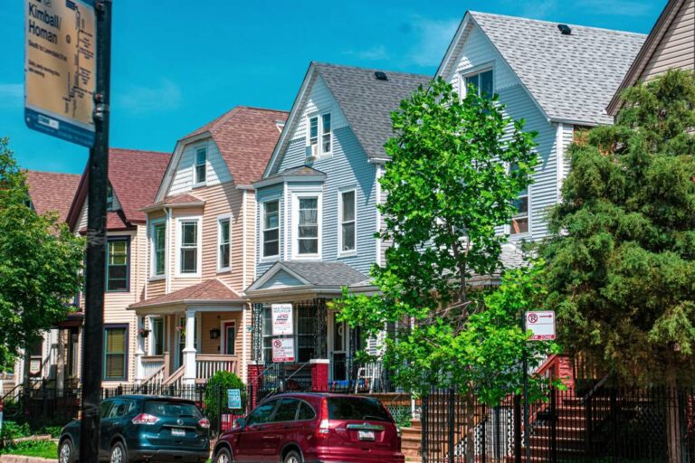 Temporary Housing Solutions in the Chicago Suburbs